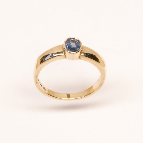 9ct Gold Sapphire Ring